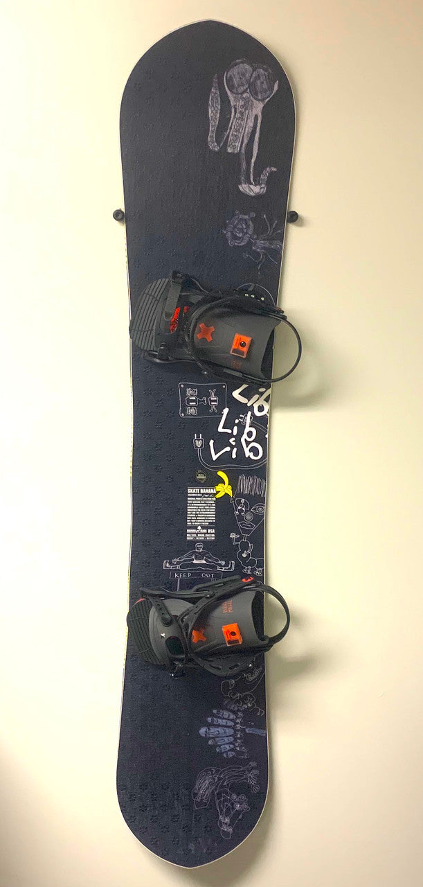 StoreYourBoard The Cinch Snowboard Display | Floating Rack | 1 Board